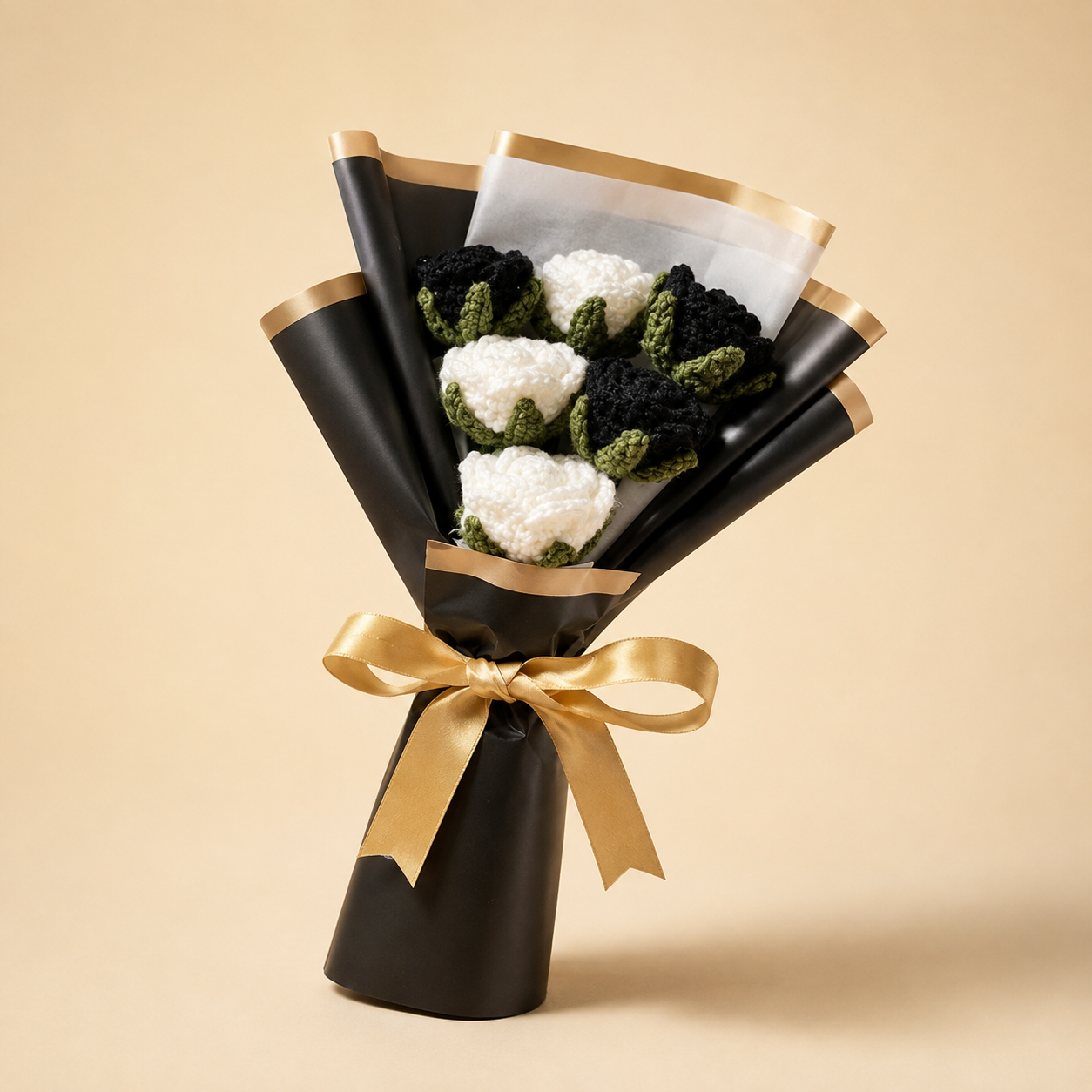 Monochrome Rose Crochet Bouquet